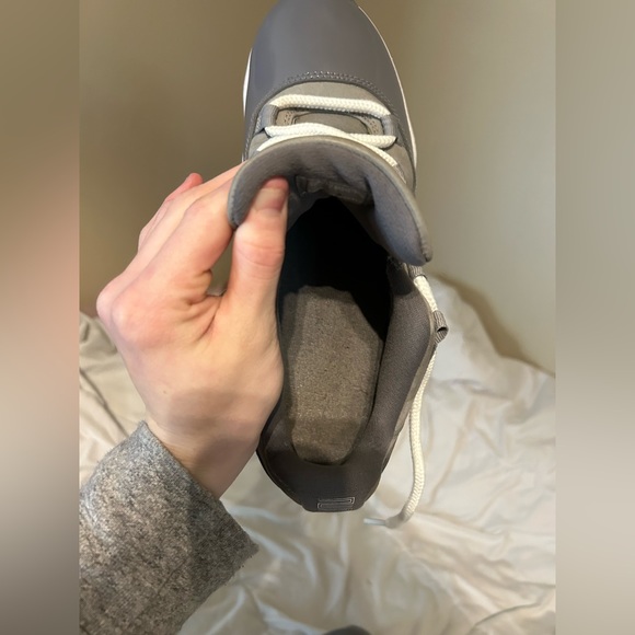 women’s jordan 11 low cool grey - Picture 6 of 10